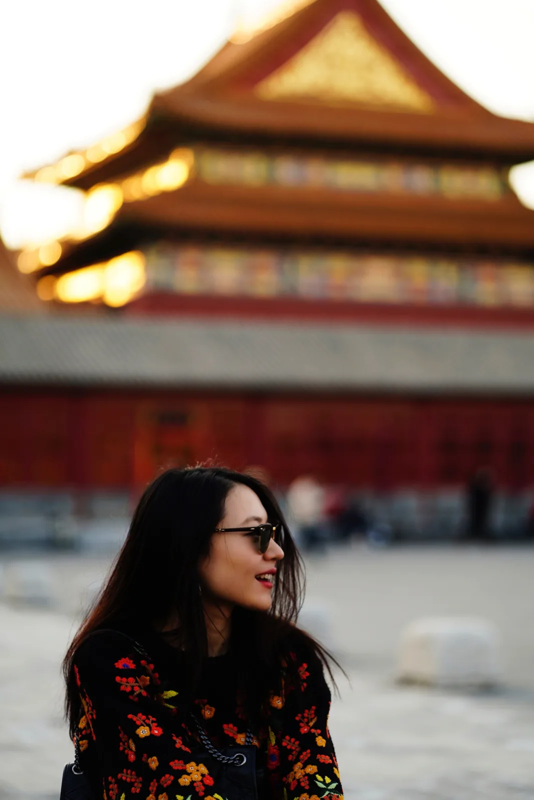 王小俊人物图